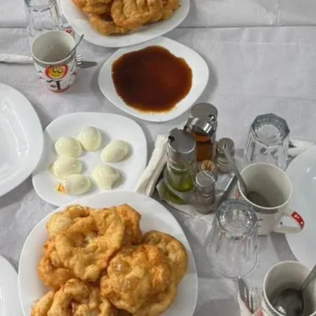 Bed & Breakfast Qafeshtama *